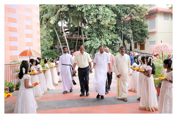 A Splash of Tradition, A Burst of Onam at STCS!